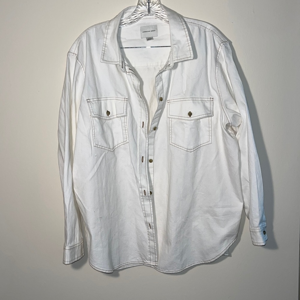 NWOT! American Eagle White Button Up Woman’s Size XL